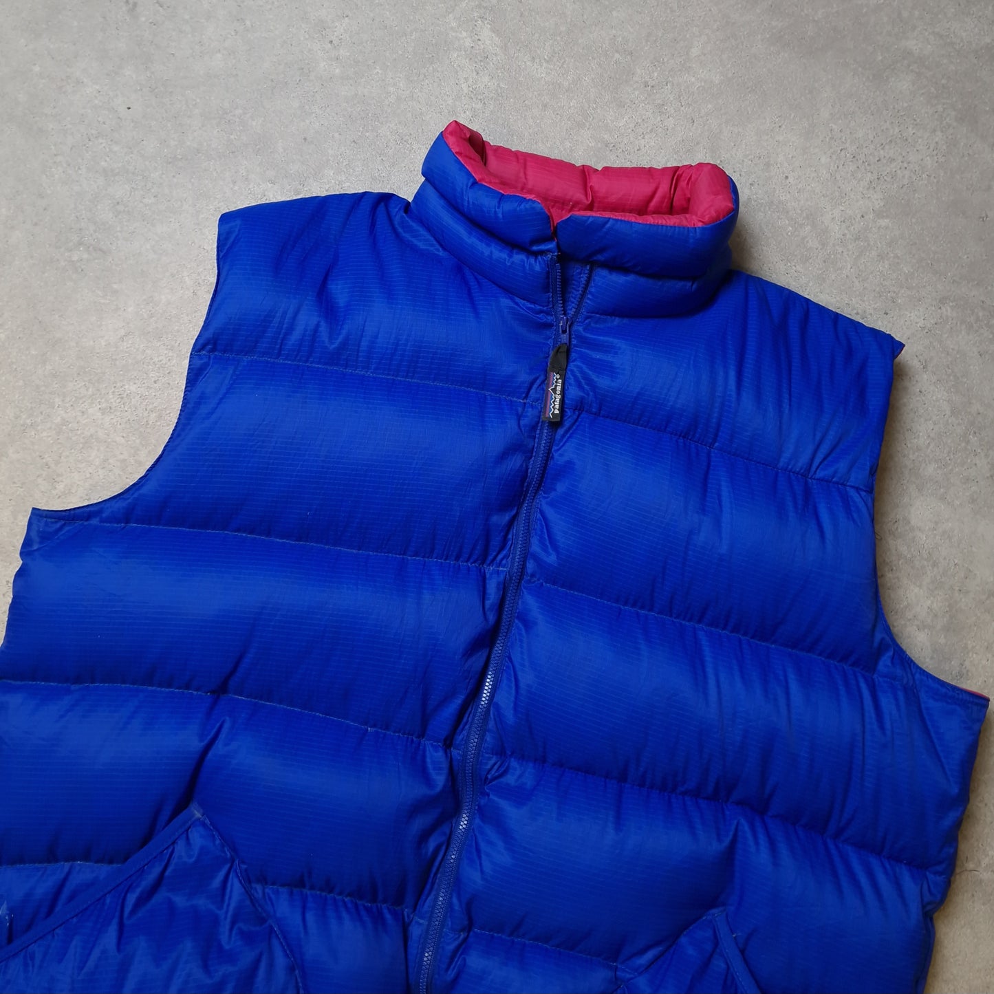 1980s Patagonia down gilet in blue and pink - XL