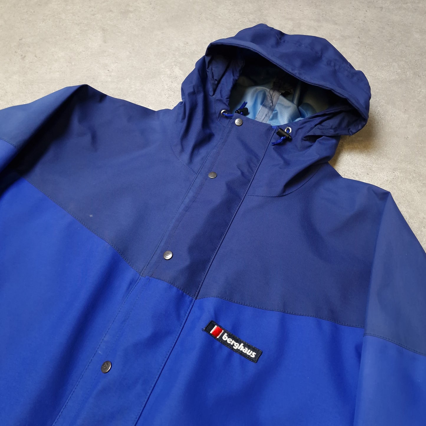 90s Berghaus gore-tex jacket in blue - XL