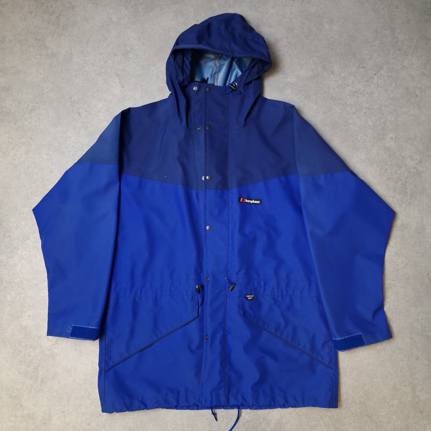 90s Berghaus gore-tex jacket in blue - XL