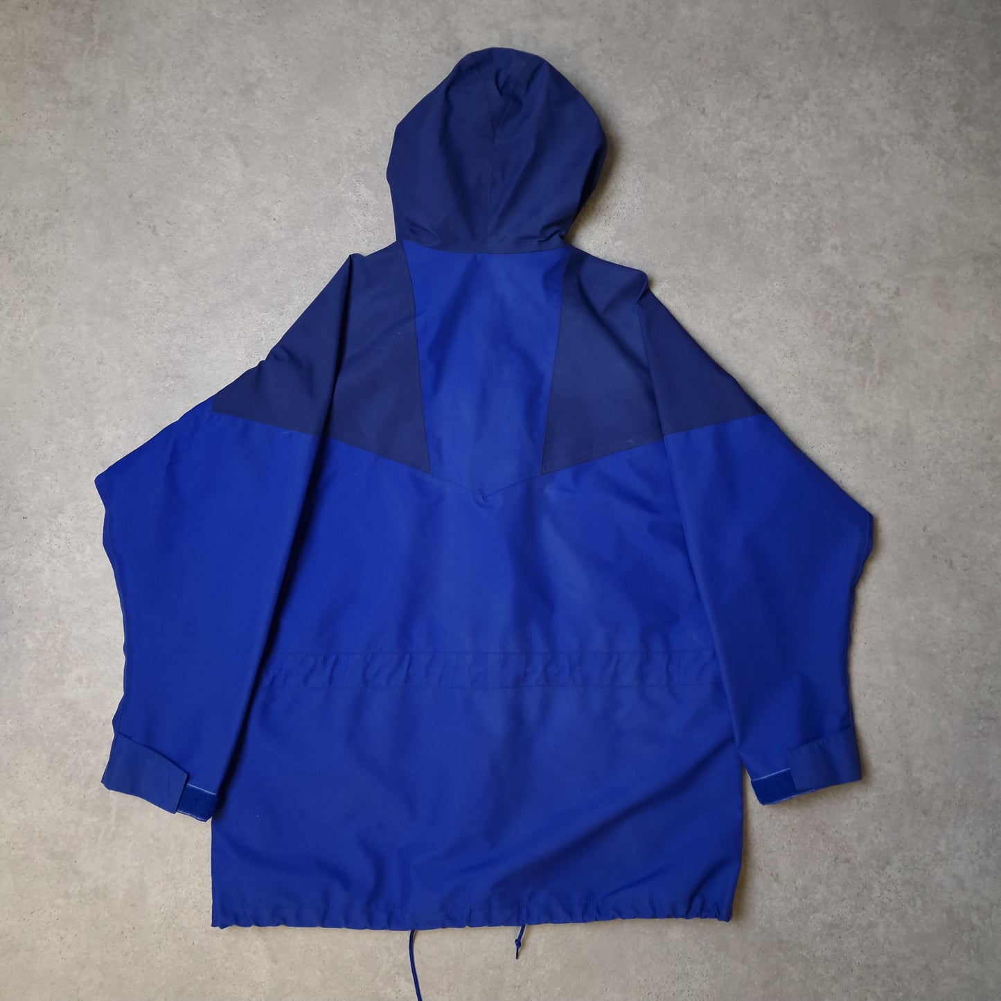 90s Berghaus gore-tex jacket in blue - XL