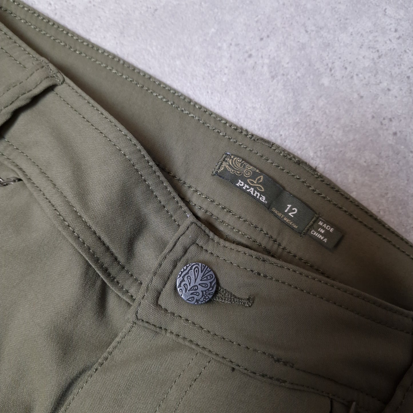 Women's Prana convertible trousers in khaki green - UK 12