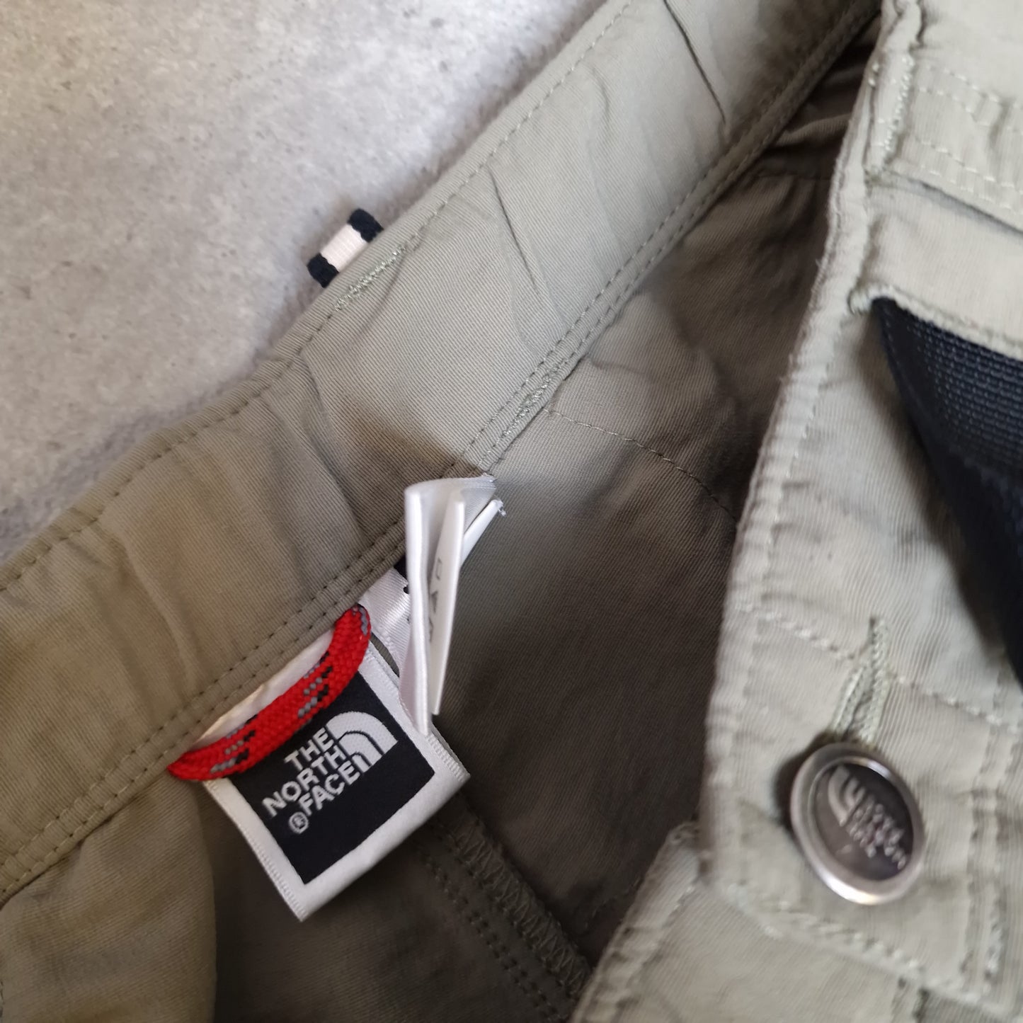 The North Face convertible trousers in khaki green - women's large