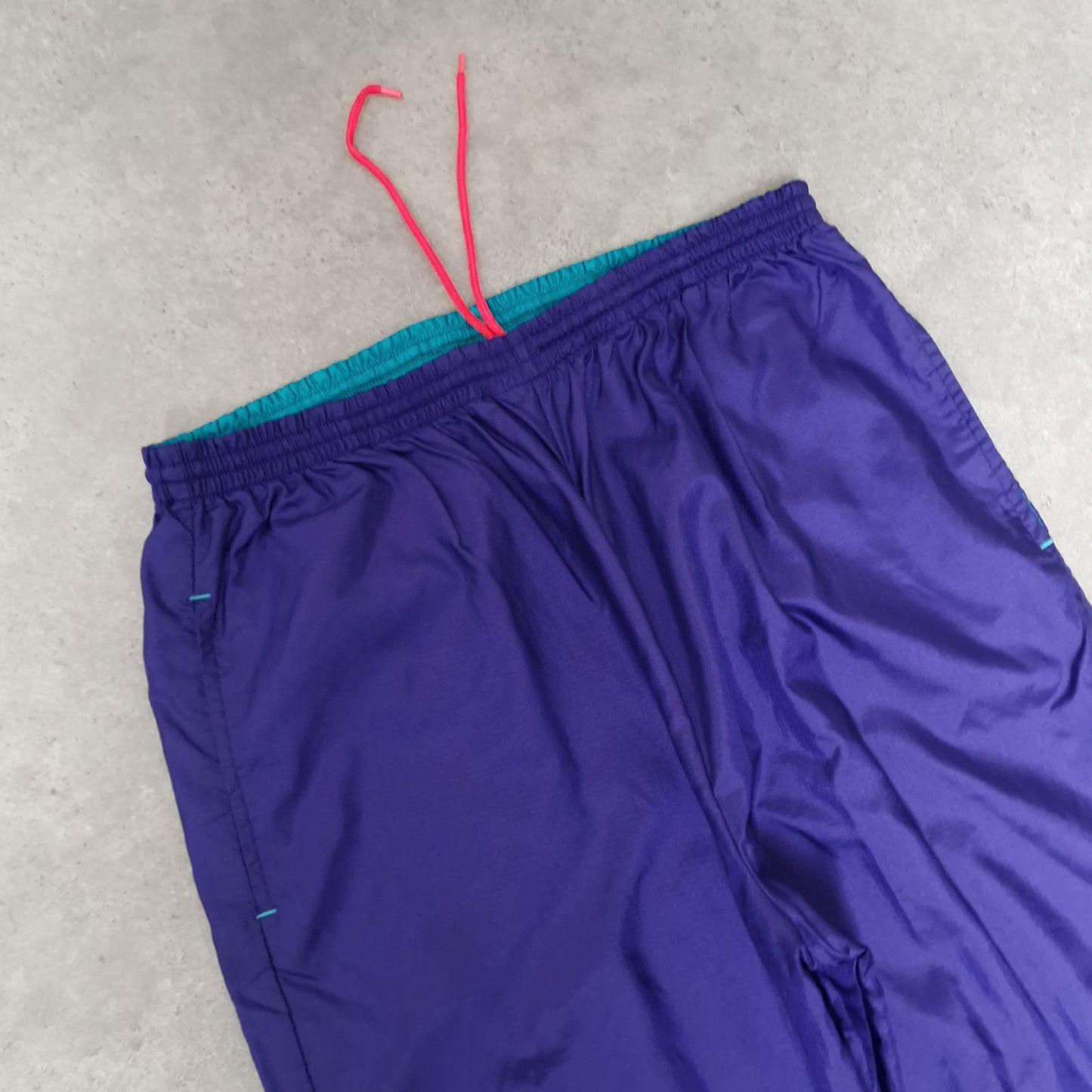 90s Columbia windbreaker trousers in purple - medium