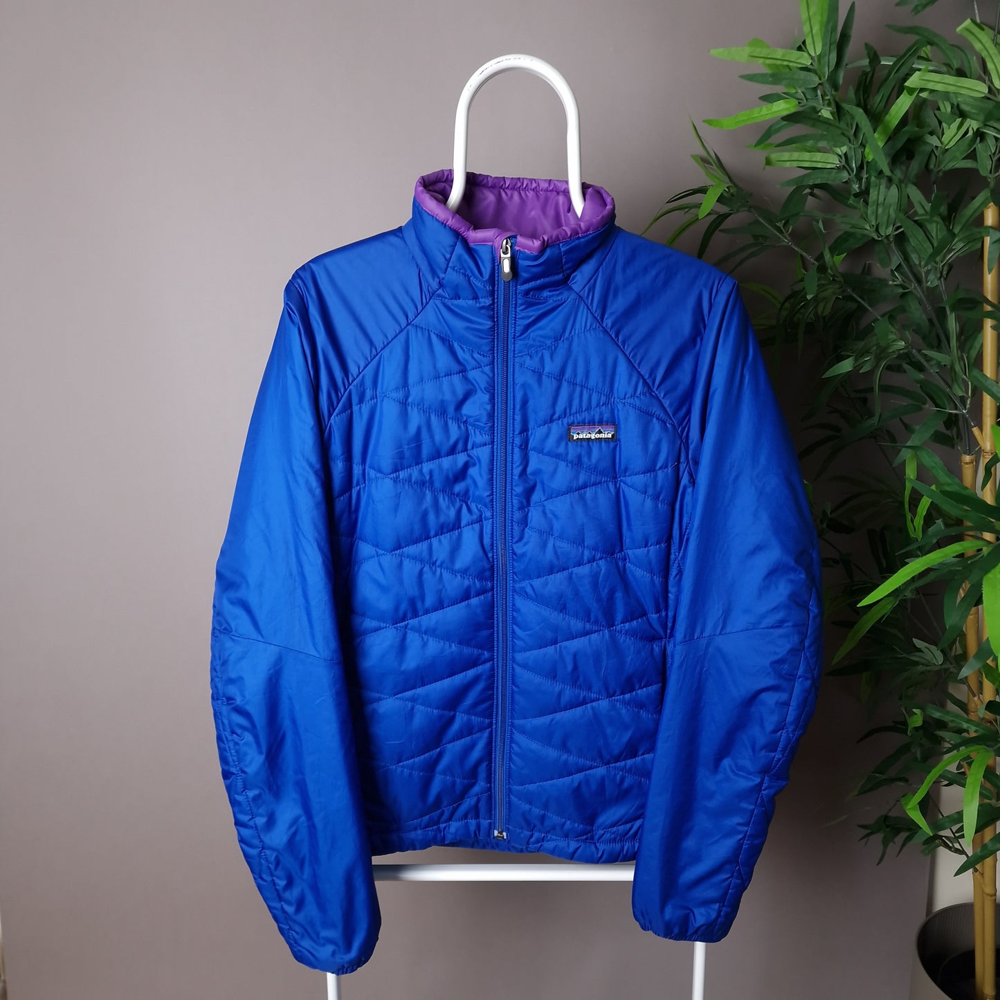 Patagonia primaloft jacket in blue - women's large