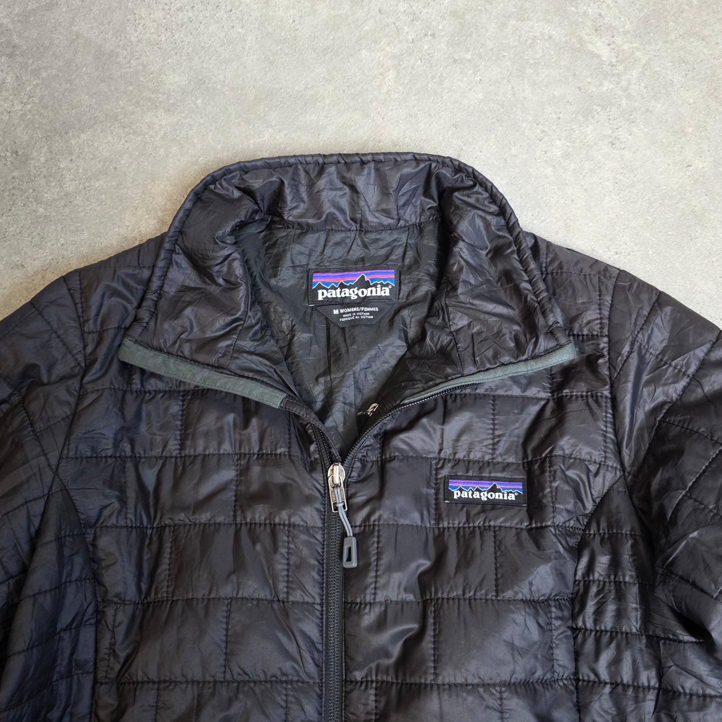 Patagonia nano puff jacket in black - women's medium
