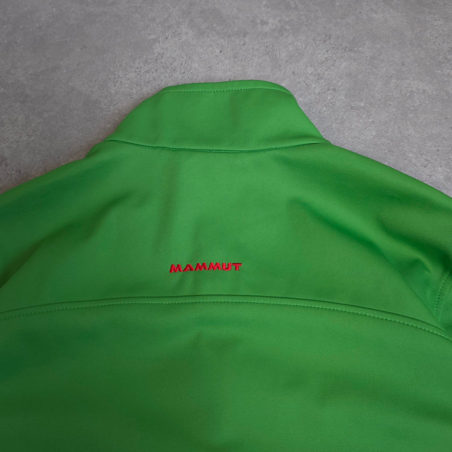 Mammut soft shell jacket in lime green - medium