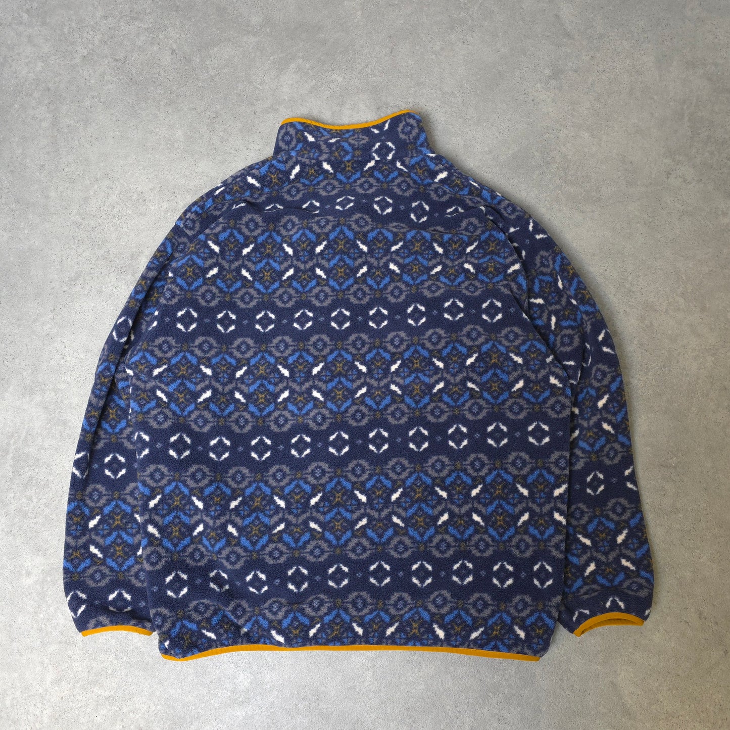 Patagonia patterned synchilla snap T fleece in blue/yellow - L/XL