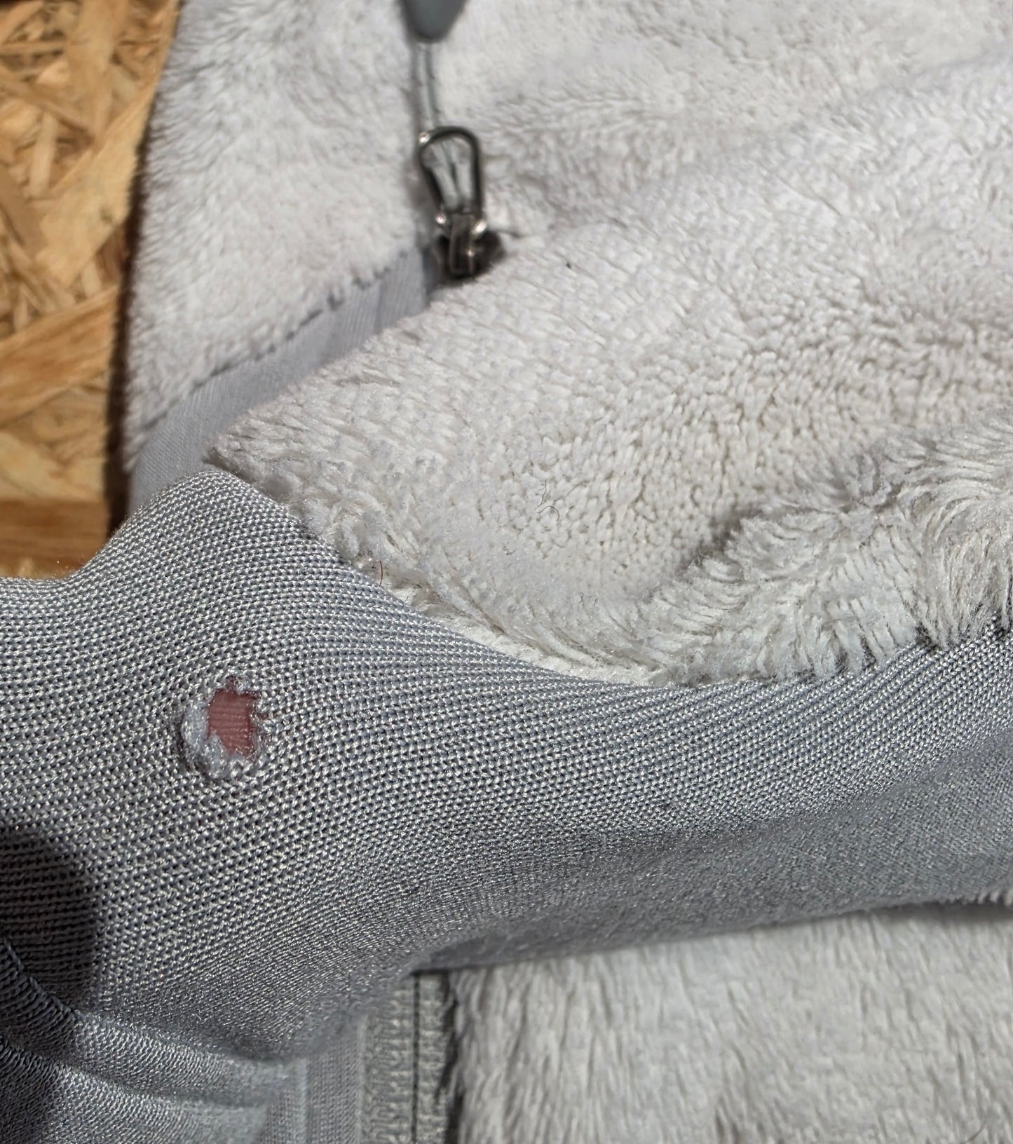 Mountain Hardwear fluffy fleece in white and grey - women's small