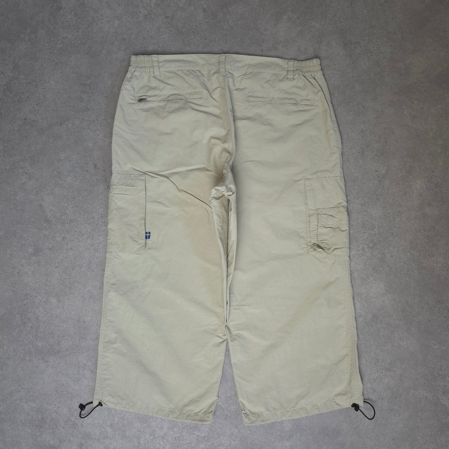 Fjallraven Khilok MT 3/4 length trousers in cream - 34 inch