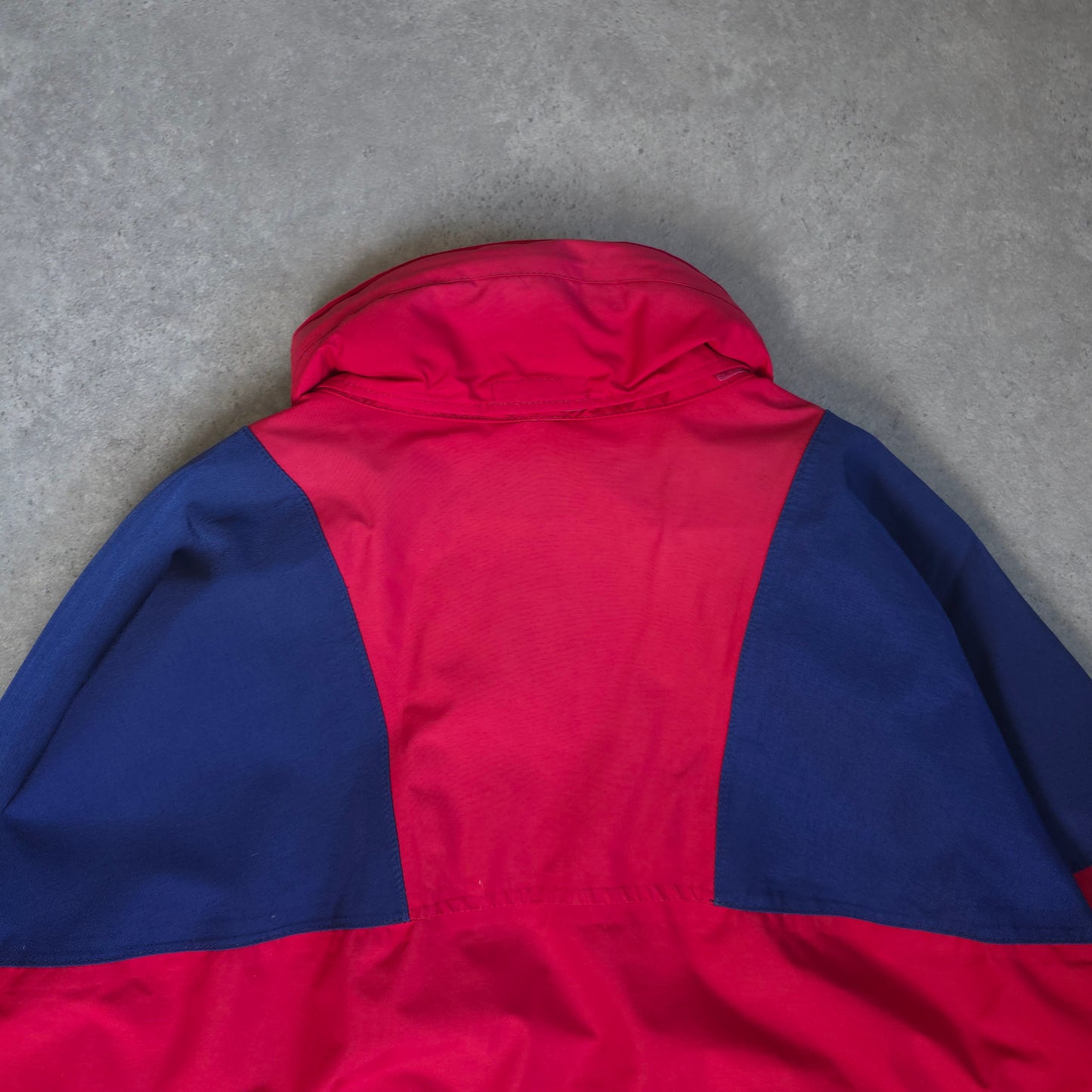 vintage berghaus genesis gore tex jacket - size XL