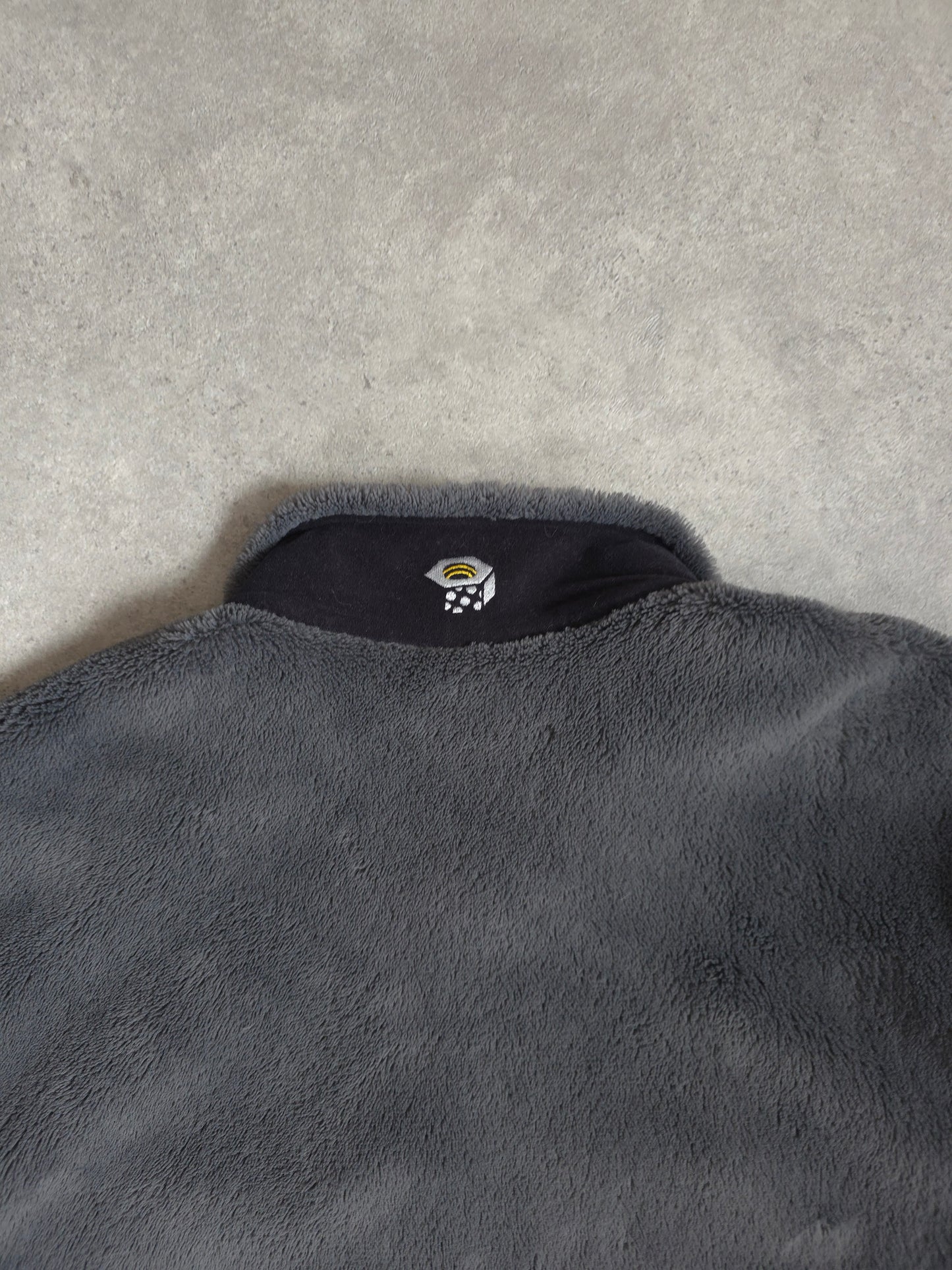 vintage mountain hardwear polartec fluffy fleece in grey - XL