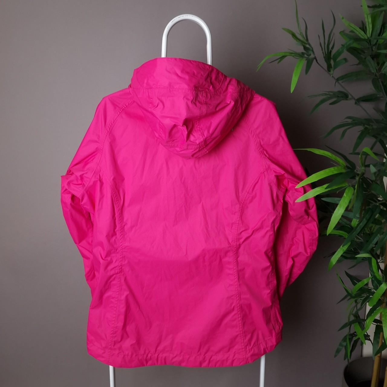The north face hyvent waterproof jacket in pink - women's medium