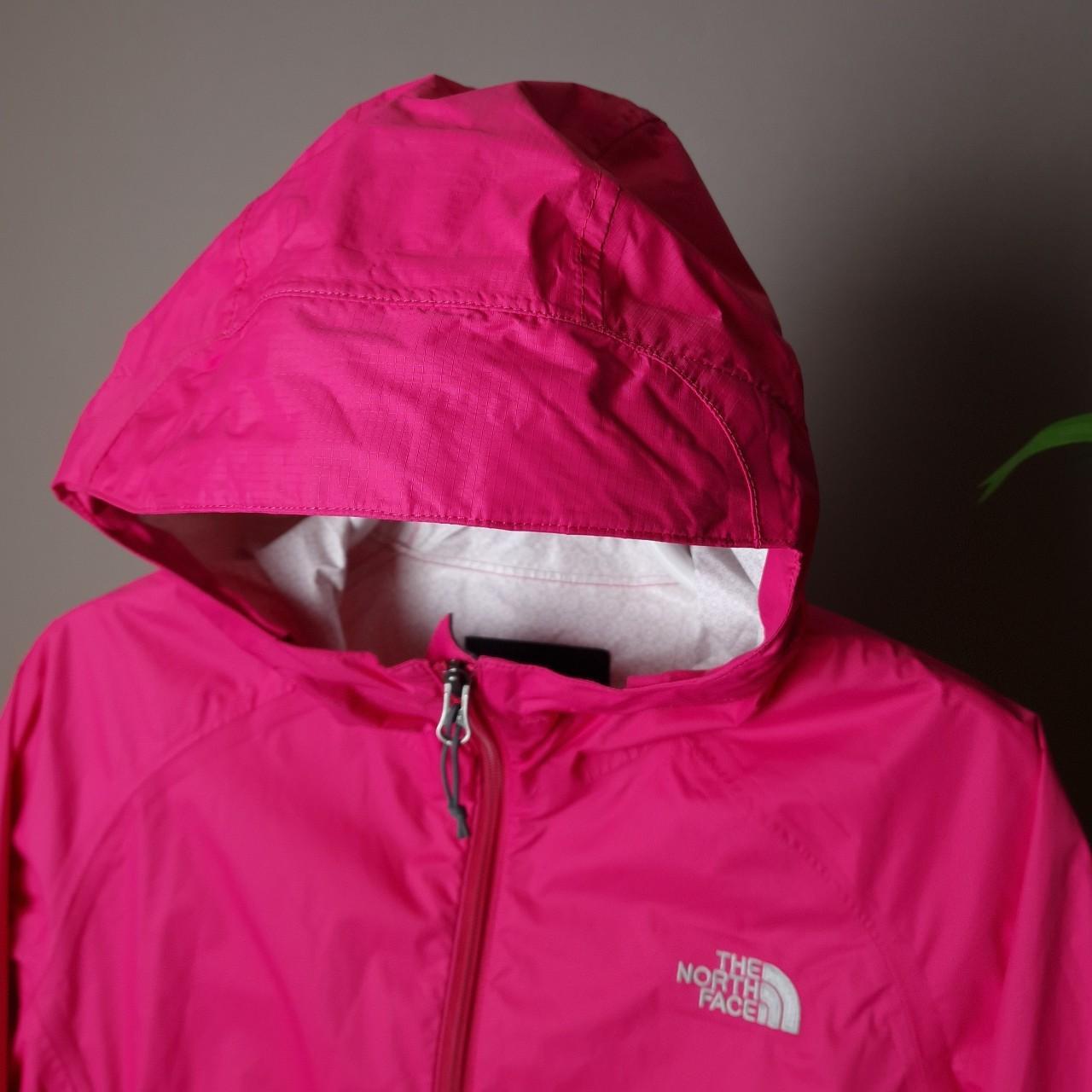 The north face hyvent waterproof jacket in pink - women's medium