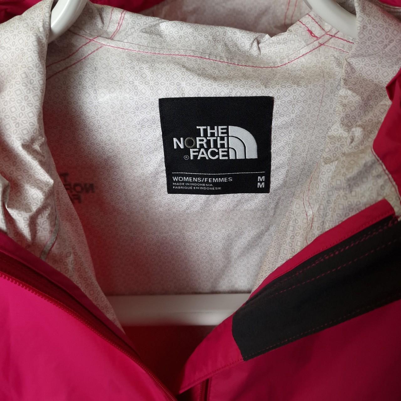 The north face hyvent waterproof jacket in pink - women's medium