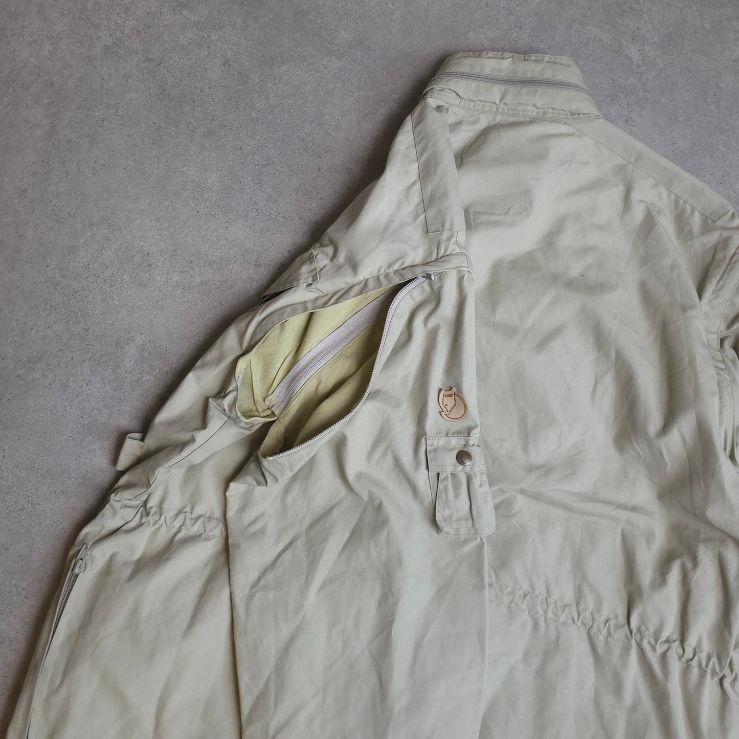 Vintage Fjallraven G-1000 survival tactical jacket in cream - large