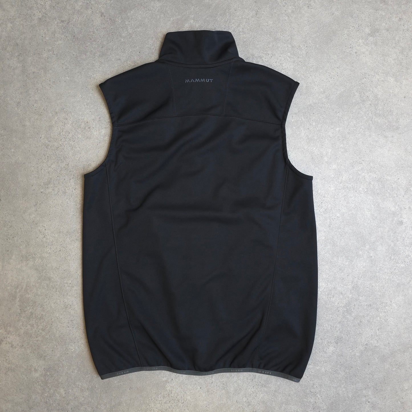 Mammut soft shell gilet in black - medium