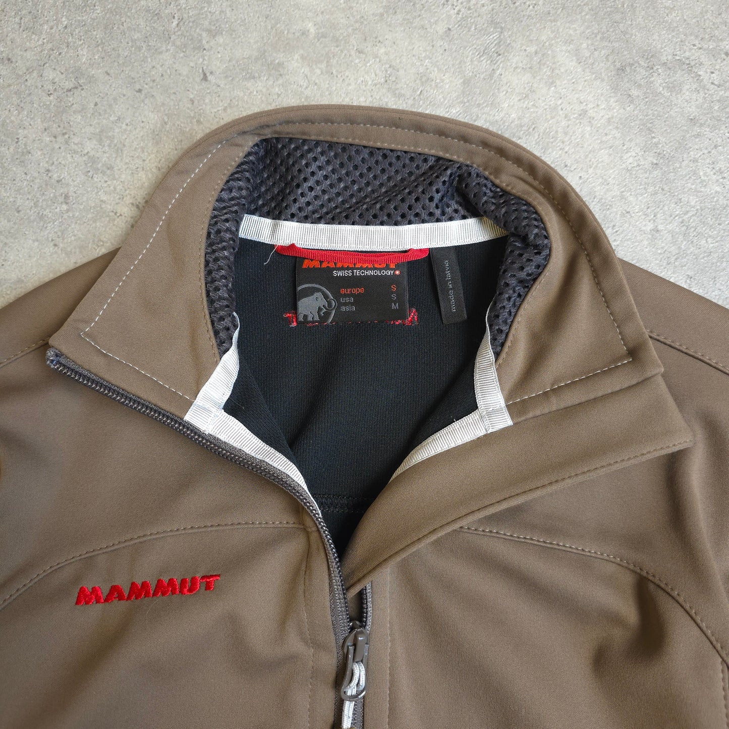 Mammut soft shell jacket in brown - women's small