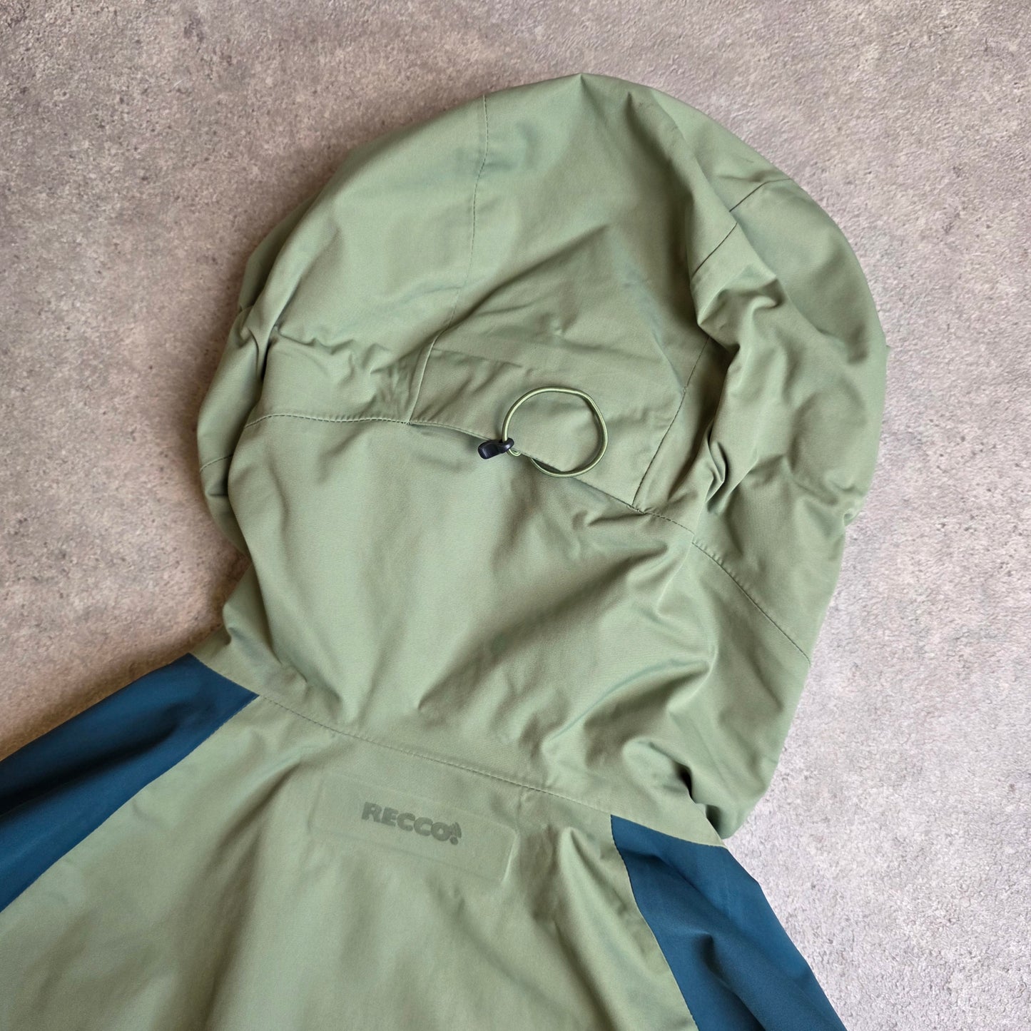 Mountain Hardwear firefall 2 insulated jacket in green and blue - women's XS/S