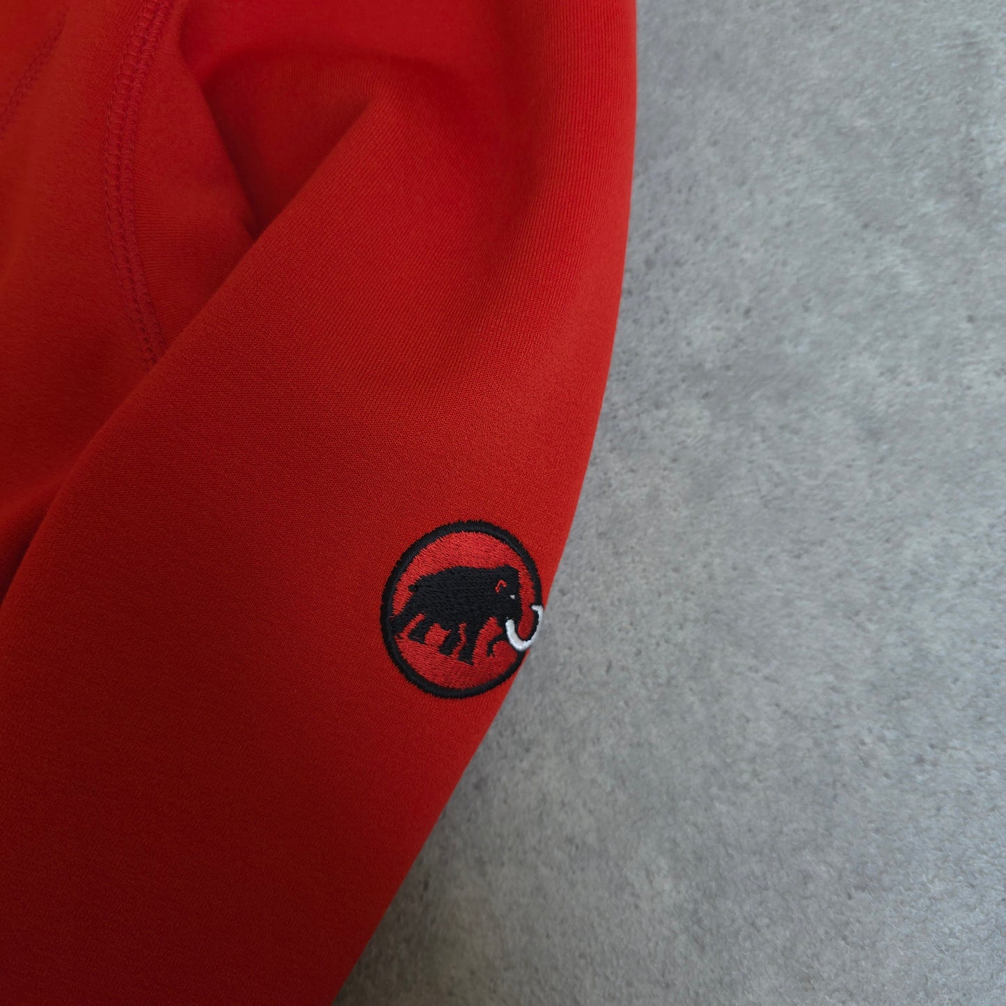 Mammut 1/4 zip fleece in red - size large