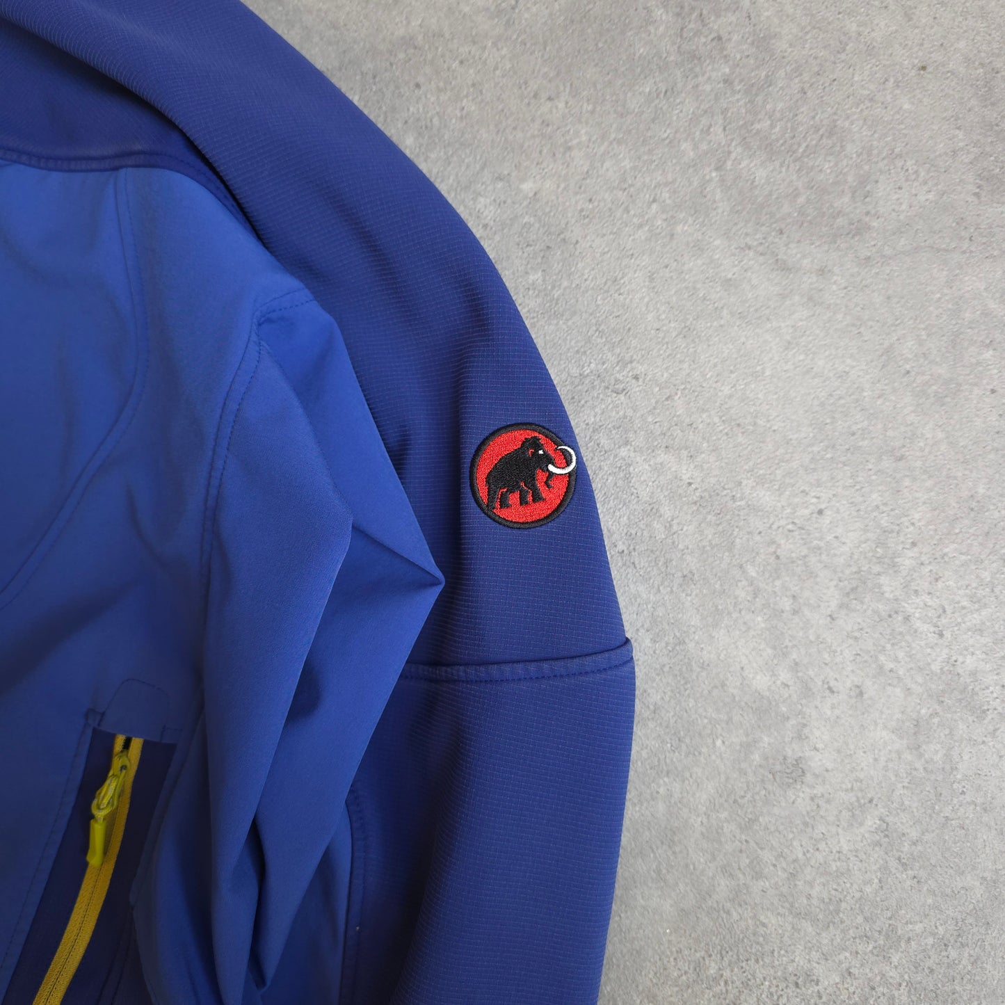 Mammut soft shell jacket in blue - XXL