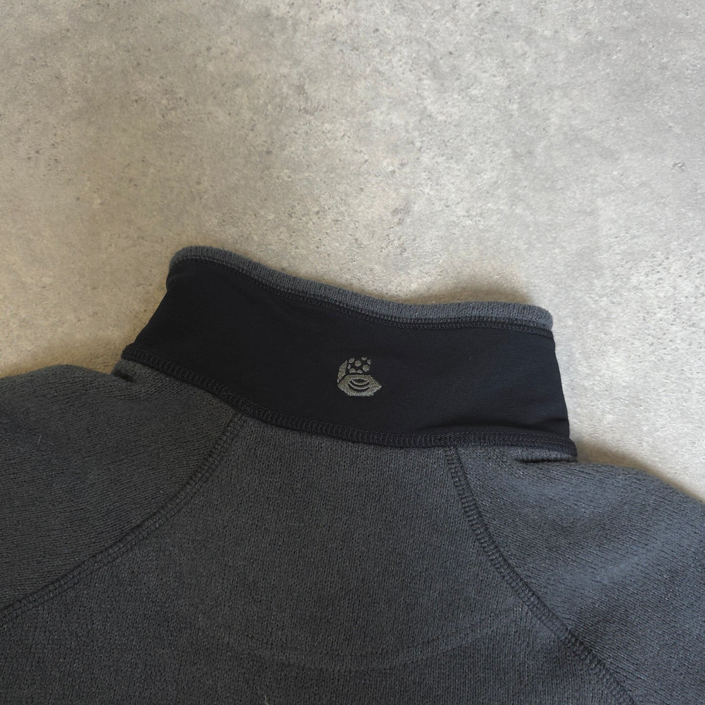 Mountain Hardwear polartec 1/4 zip fleece in grey - women's large