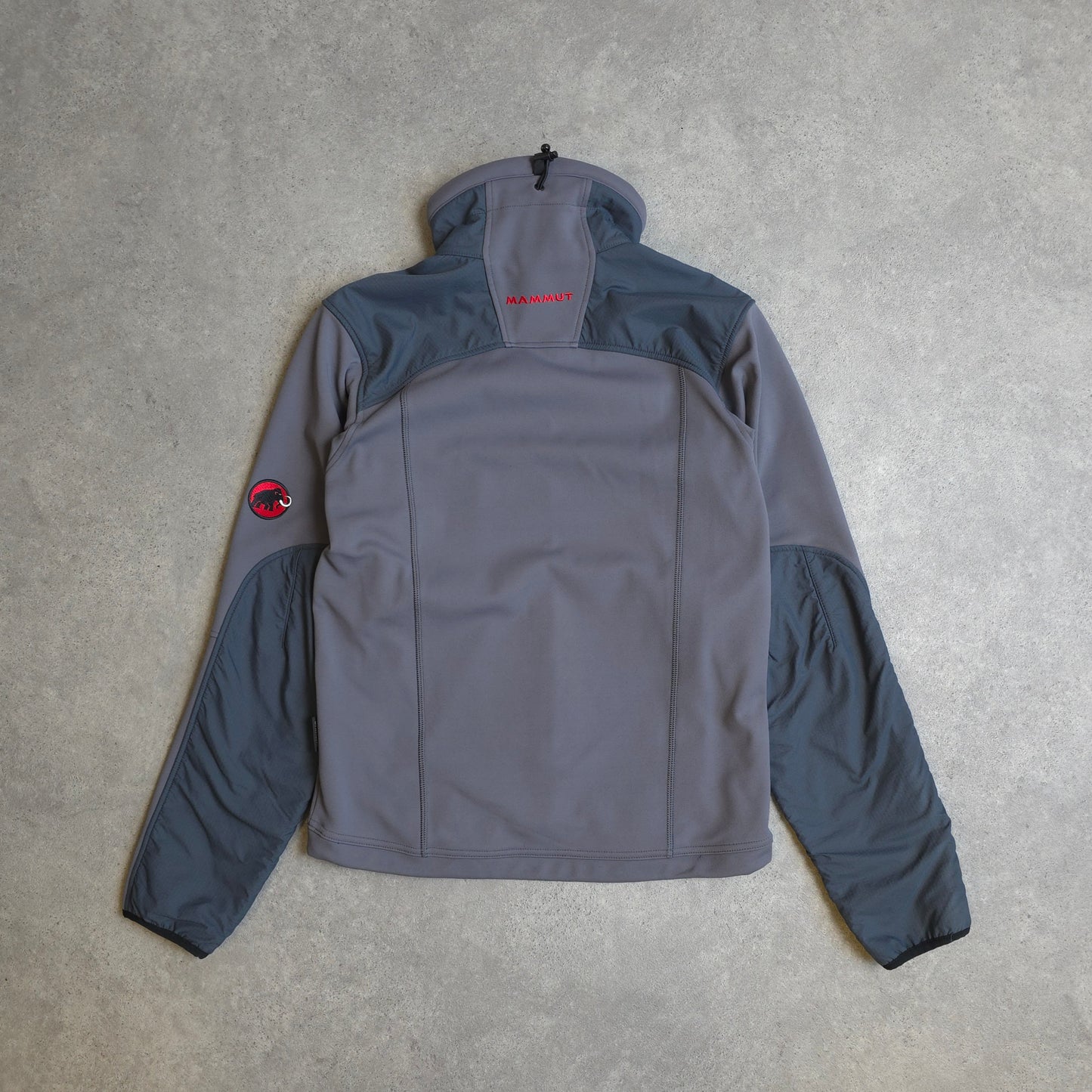 Mammut soft shell jacket in grey - XS