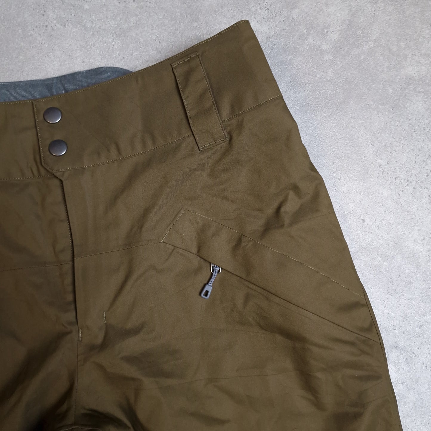 Patagonia snowshot pants. H2no waterproof shell - small