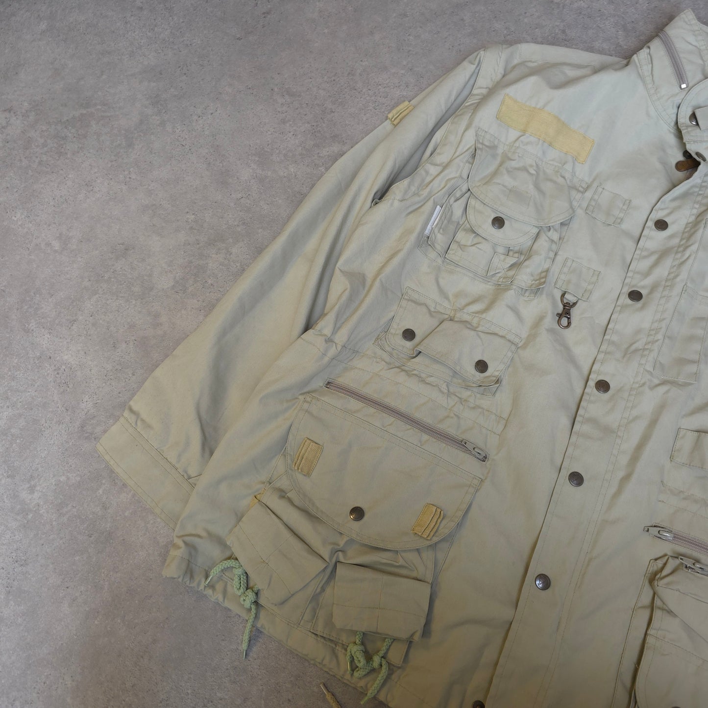 Vintage Fjallraven G-1000 survival tactical jacket in cream - large