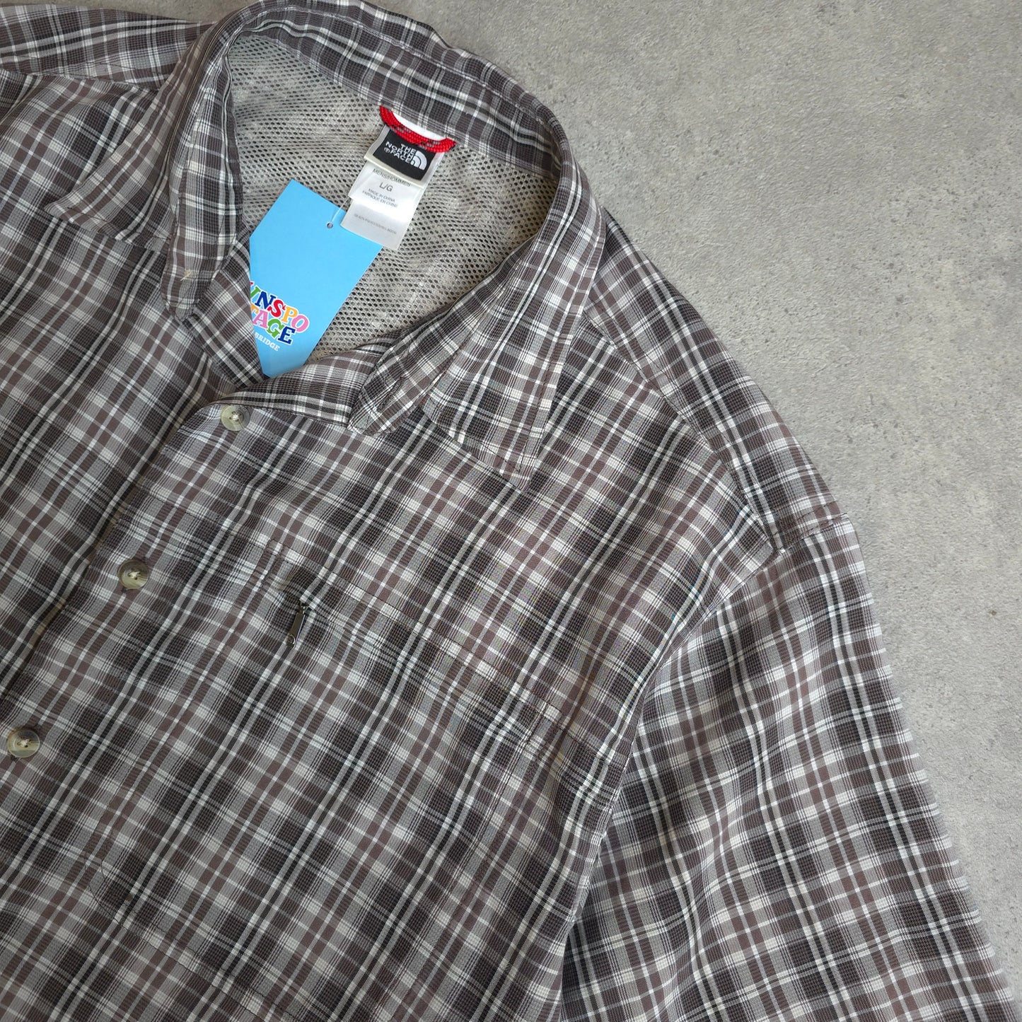 The North Face short sleeve shirt in brown and grey - size XL