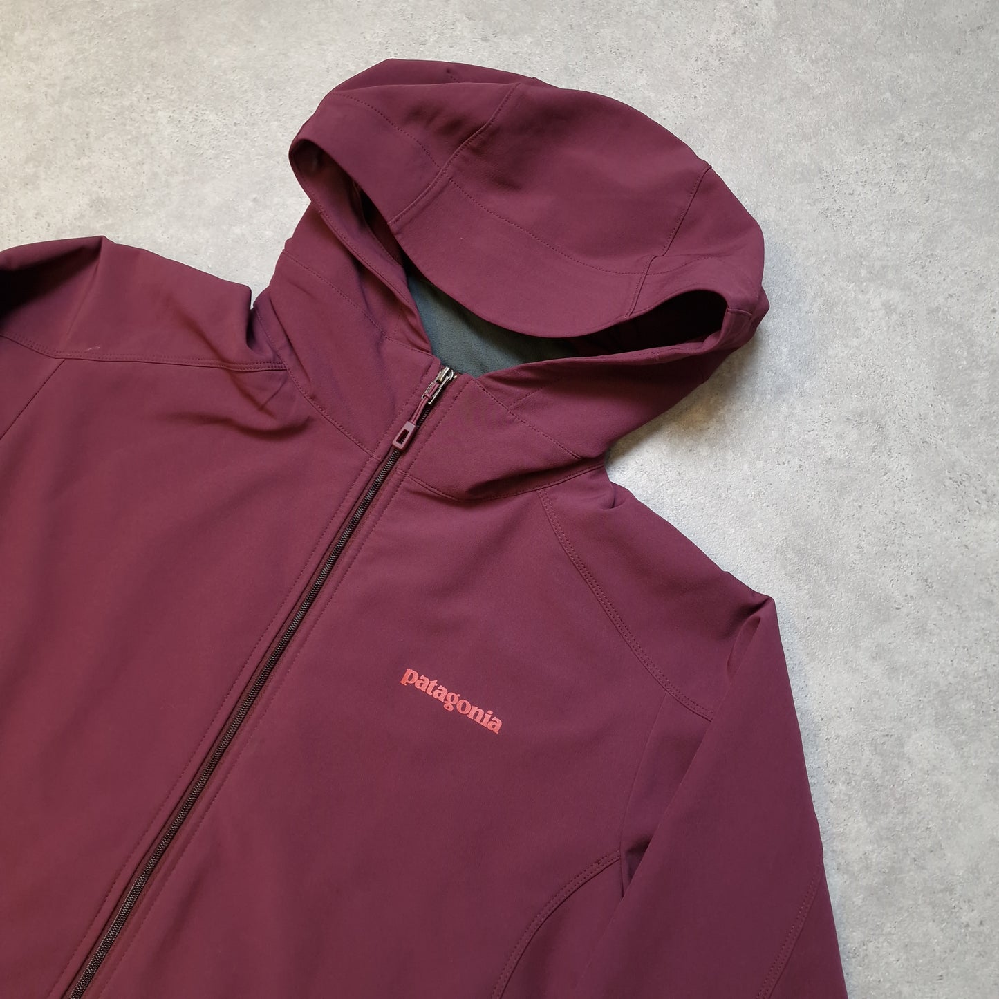 Patagonia soft shell jacket in burgundy - women's large