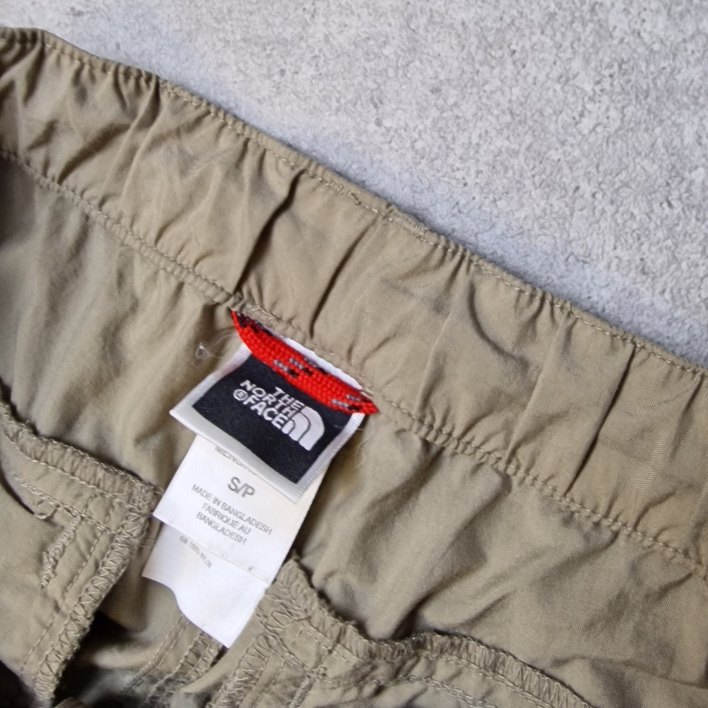 The North Face convertible trousers in light khaki green - small