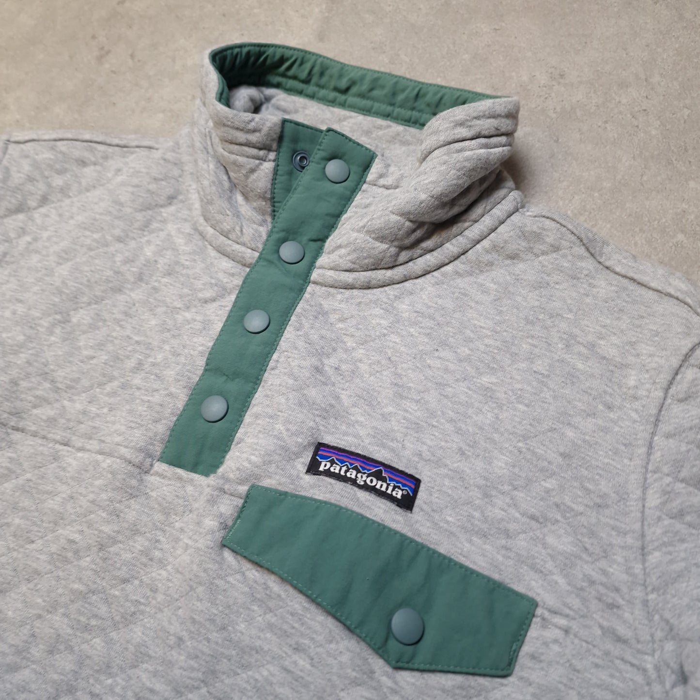 Patagonia organic cotton snap-t pullover in grey - small