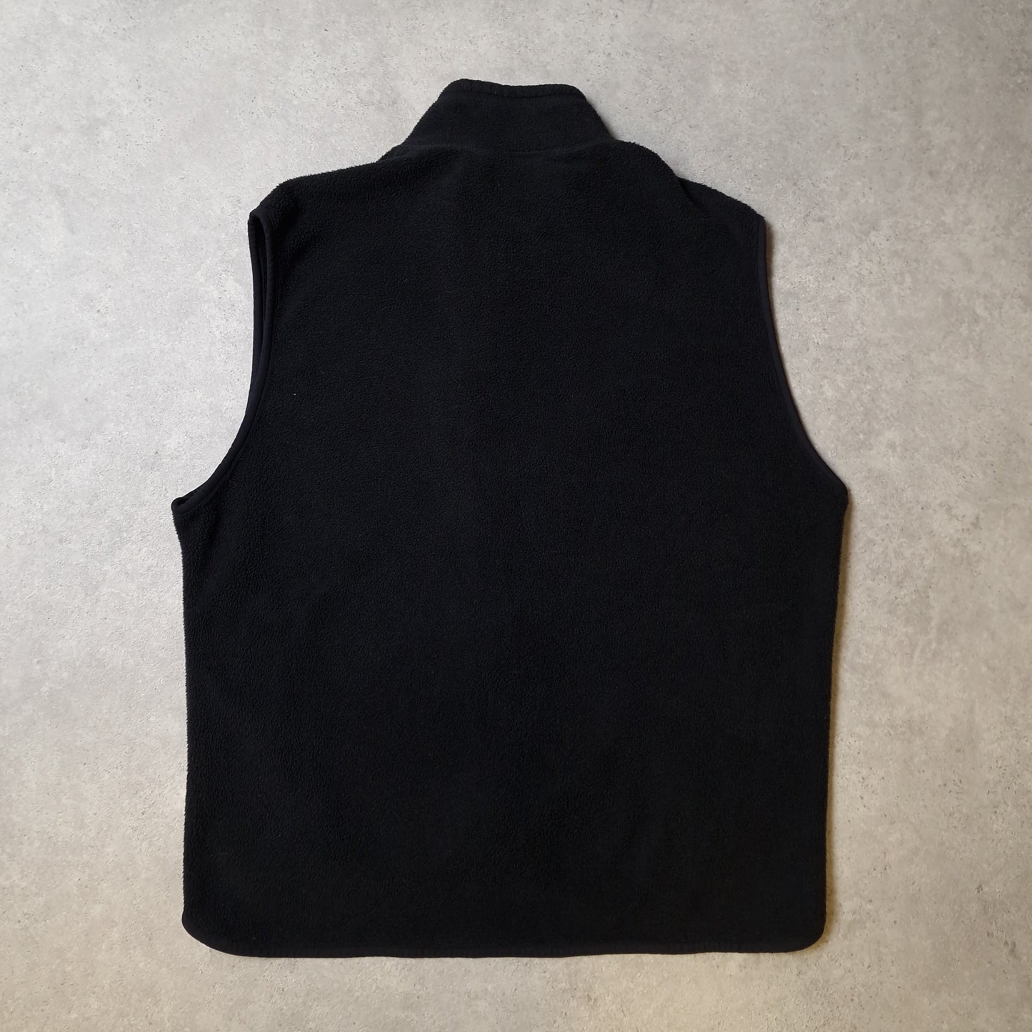 90s Patagonia fleece gilet in black - large