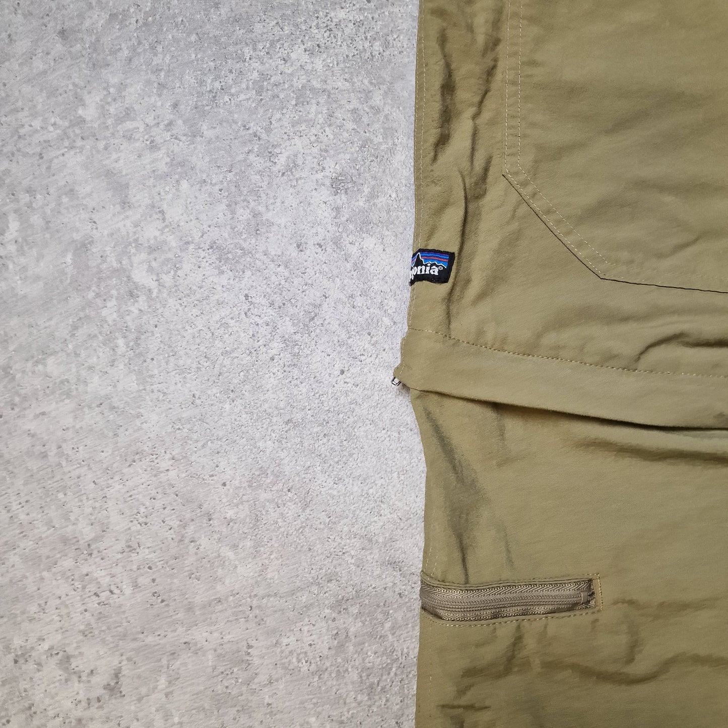 Patagonia convertible trousers in khaki - waist 33"