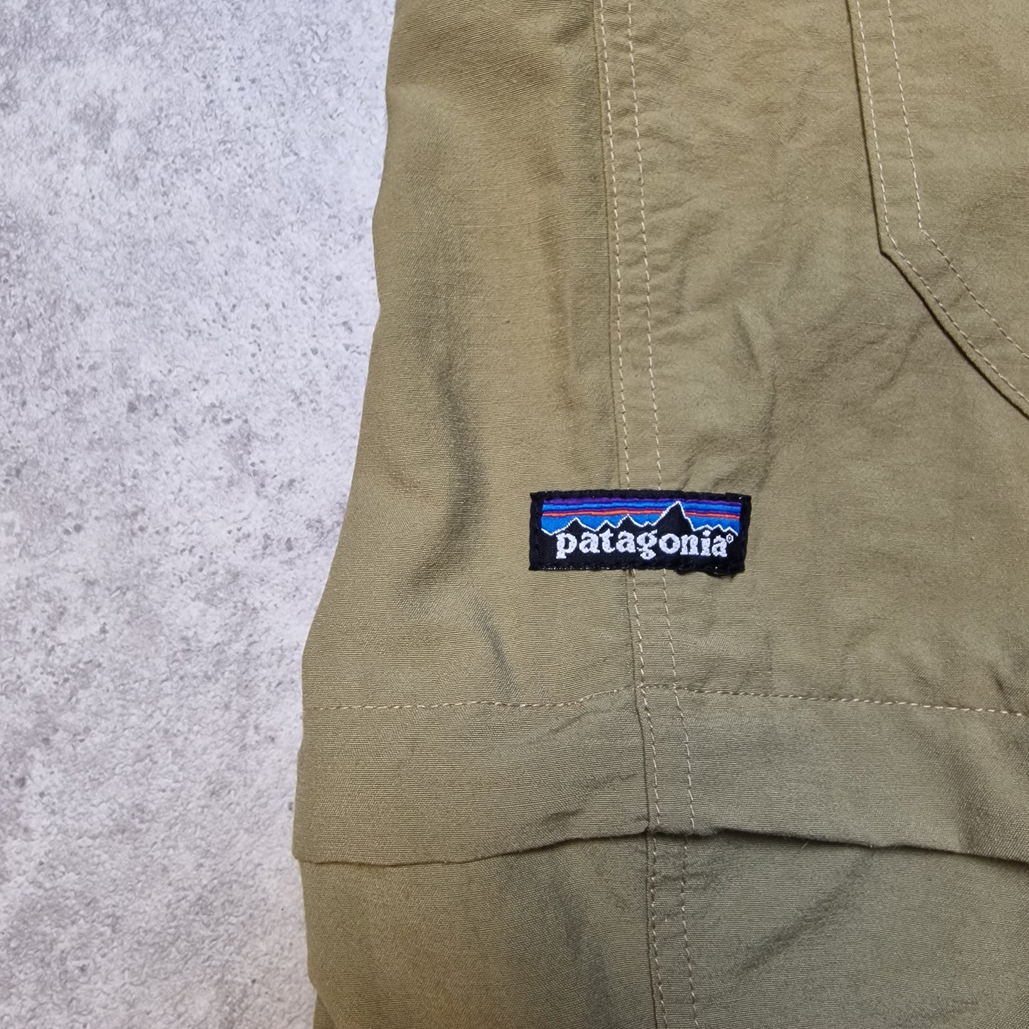 Patagonia convertible trousers in khaki - waist 33"
