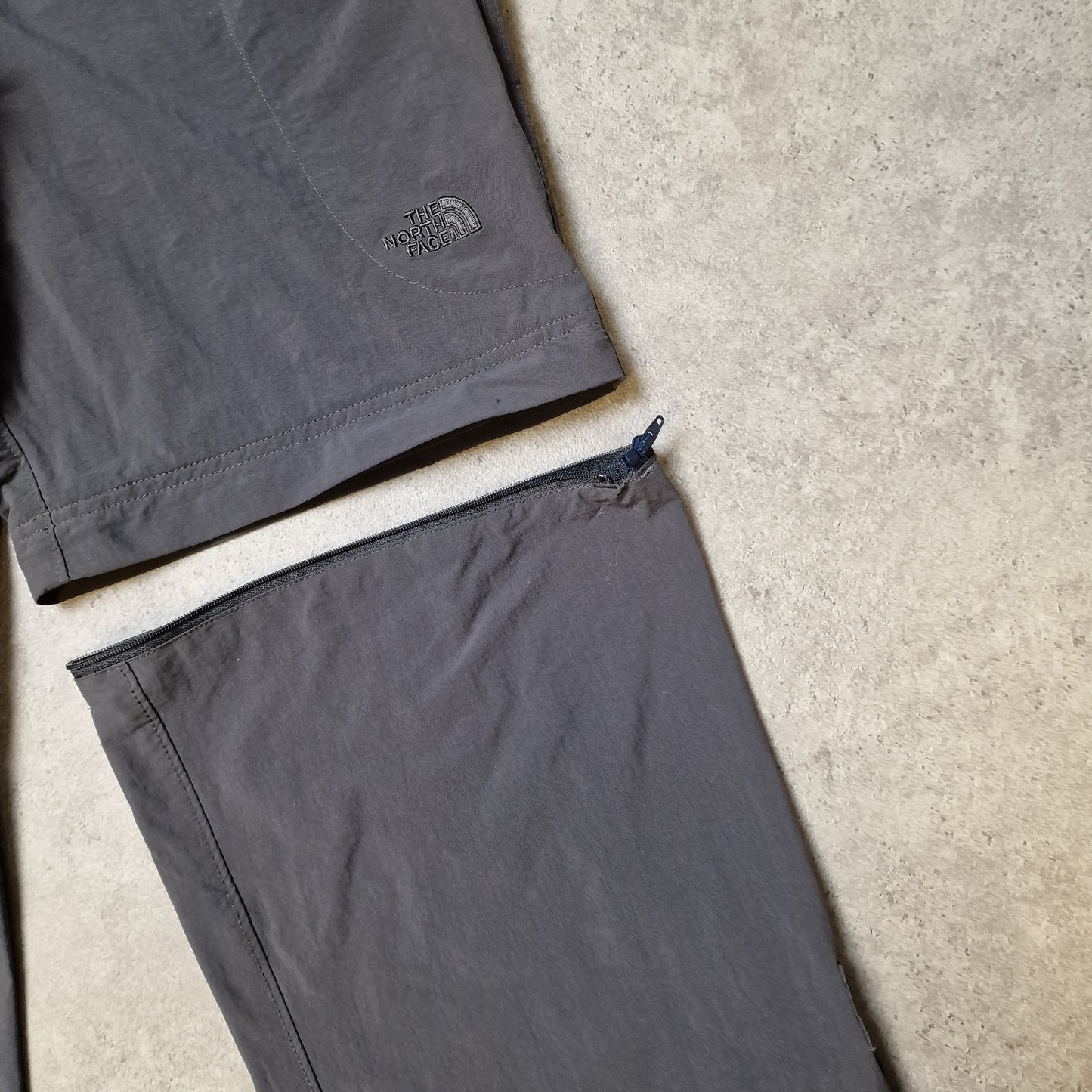 The North Face convertible trousers in grey - waist 32"