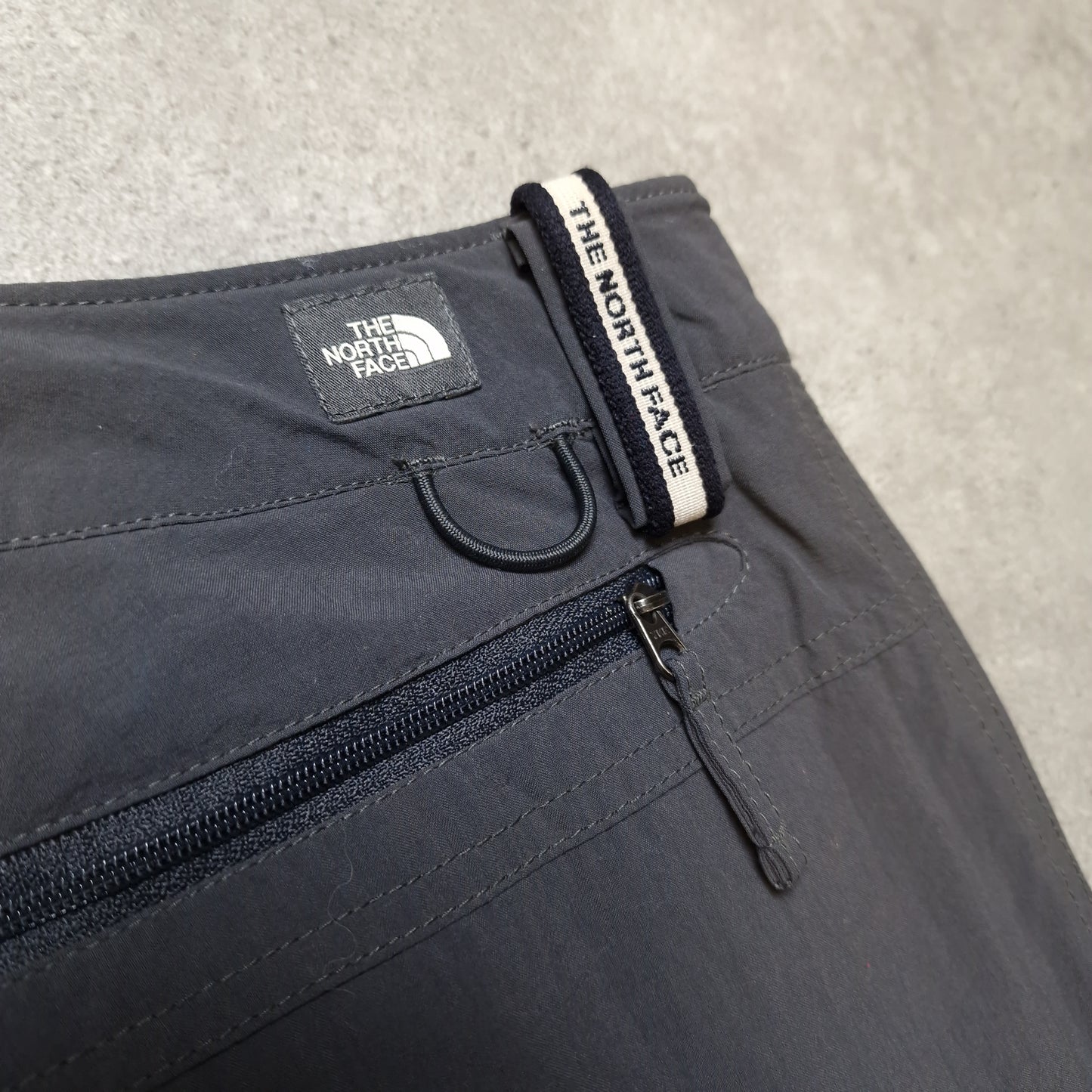 The North Face convertible trousers in grey - waist 32"
