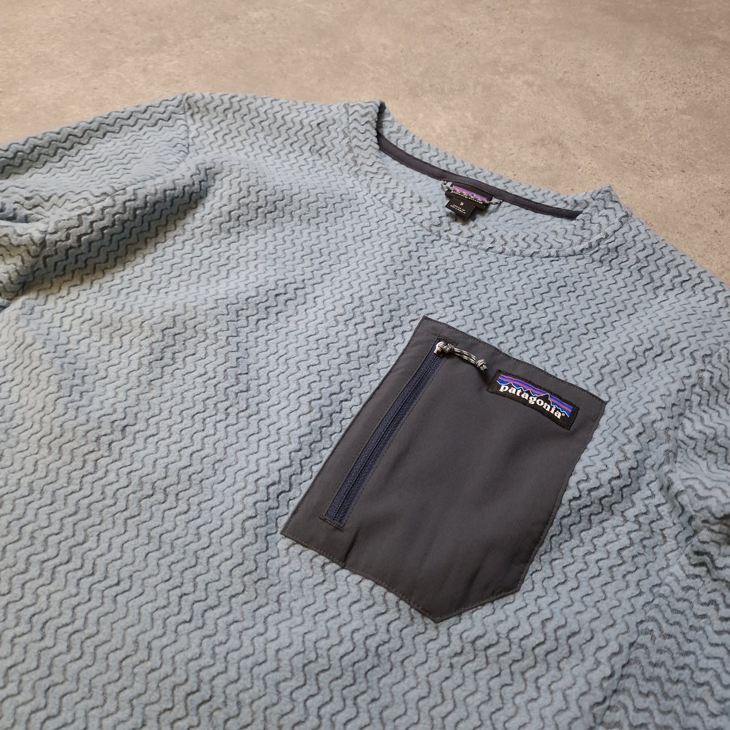 Patagonia regulator R1 air crew pullover in blue - small