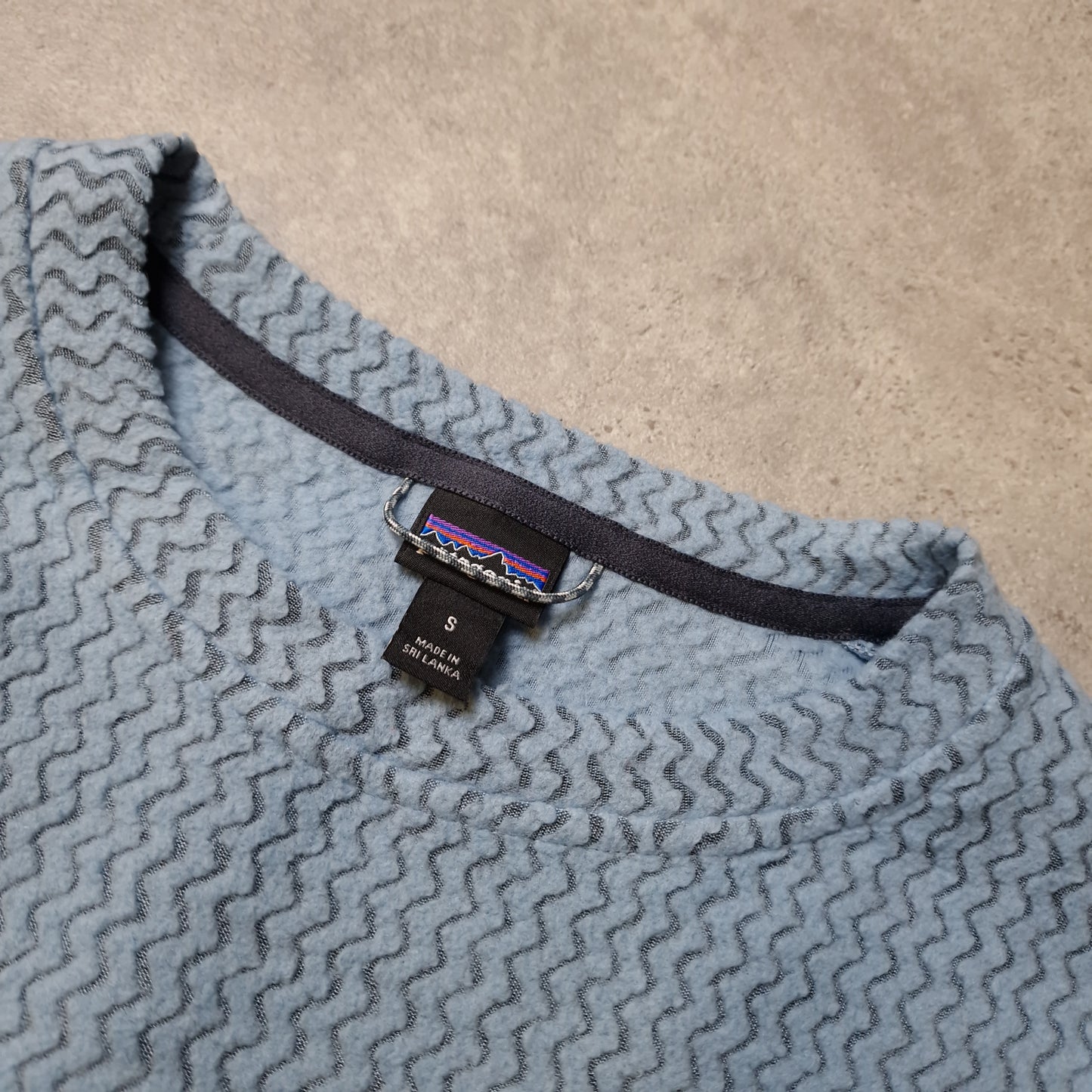 Patagonia regulator R1 air crew pullover in blue - small