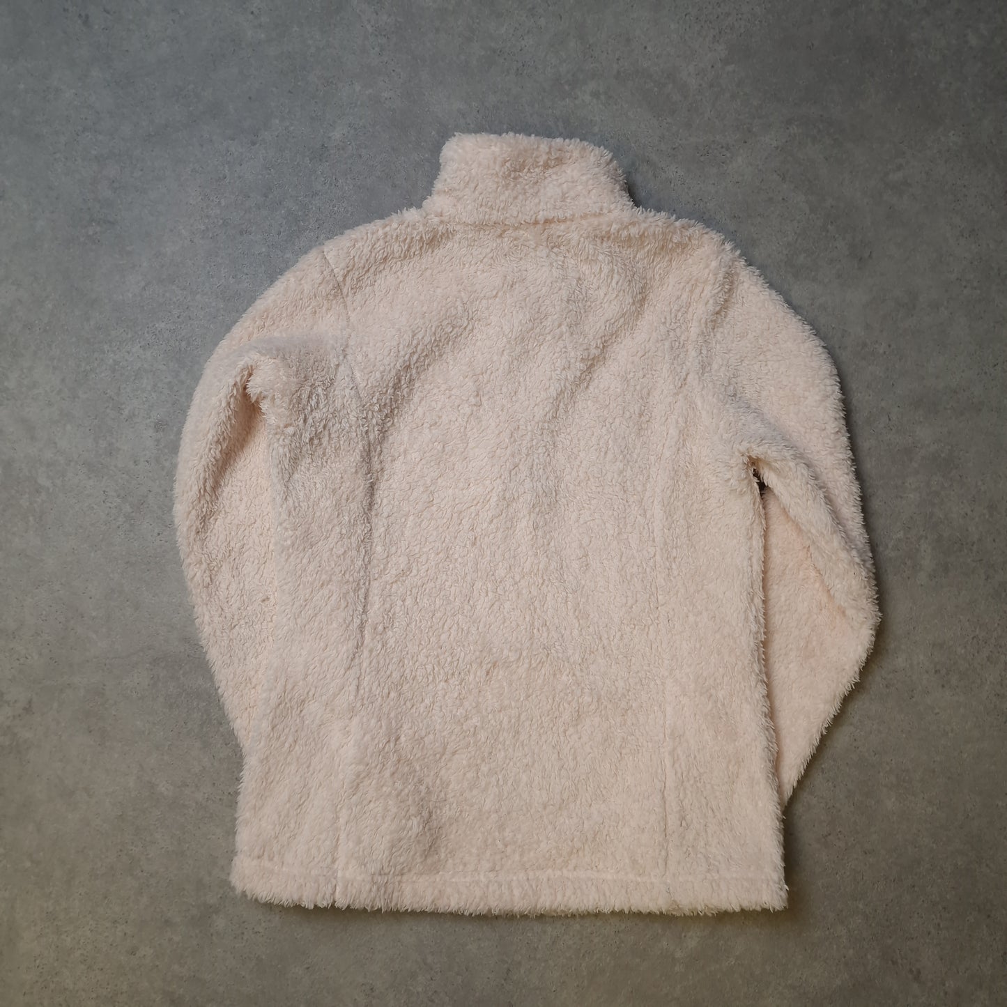 Patagonia 1/4 zip fluffy fleece in cream - Women's small