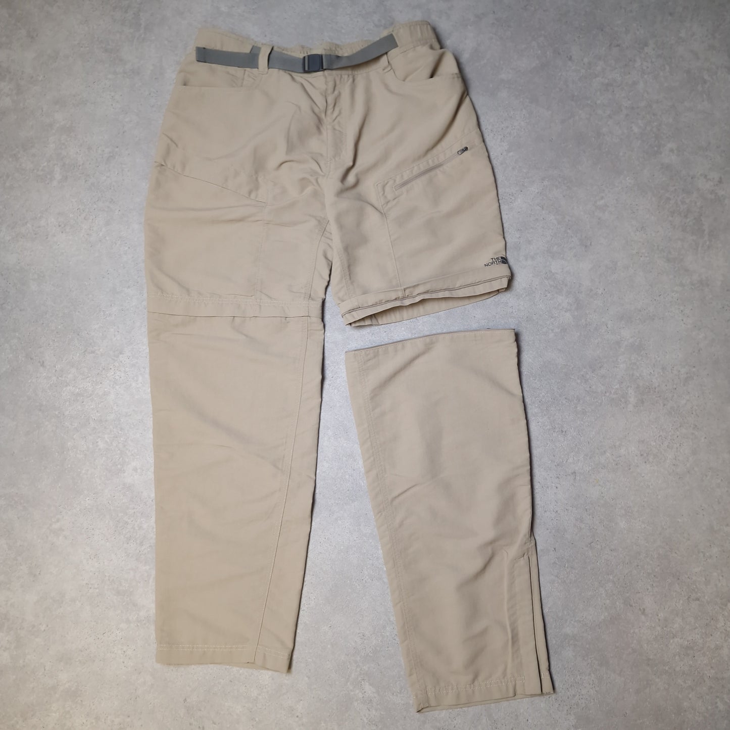 The North face convertible trousers in brown - XL