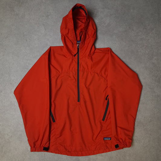 Patagonia lightweight 1/4 zip jacket in red - medium