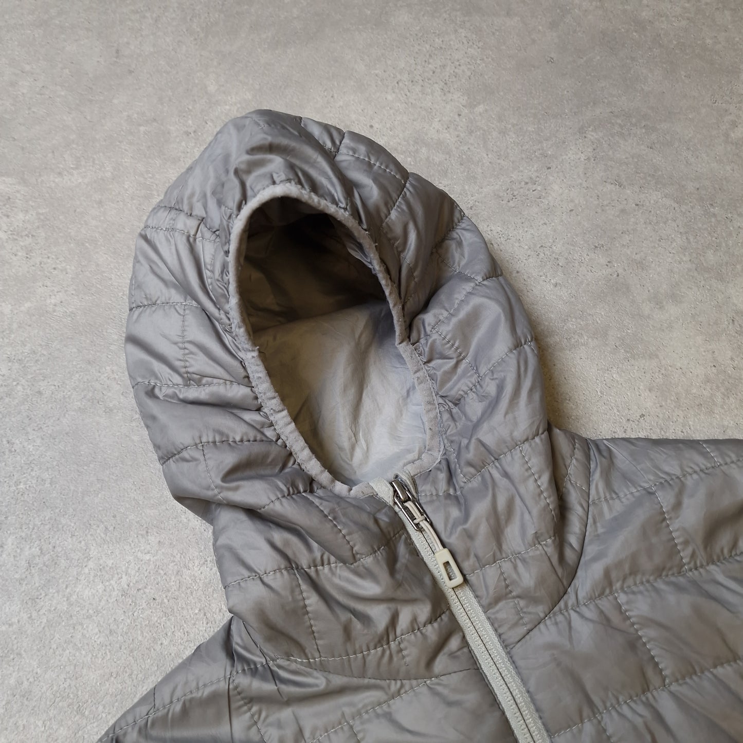 Partagonia nano puff primaloft jacket in grey - women's small