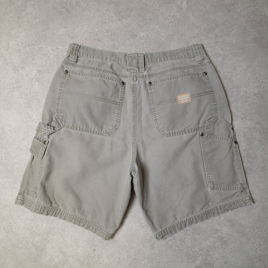 Columbia carpenter shorts in green - 34"