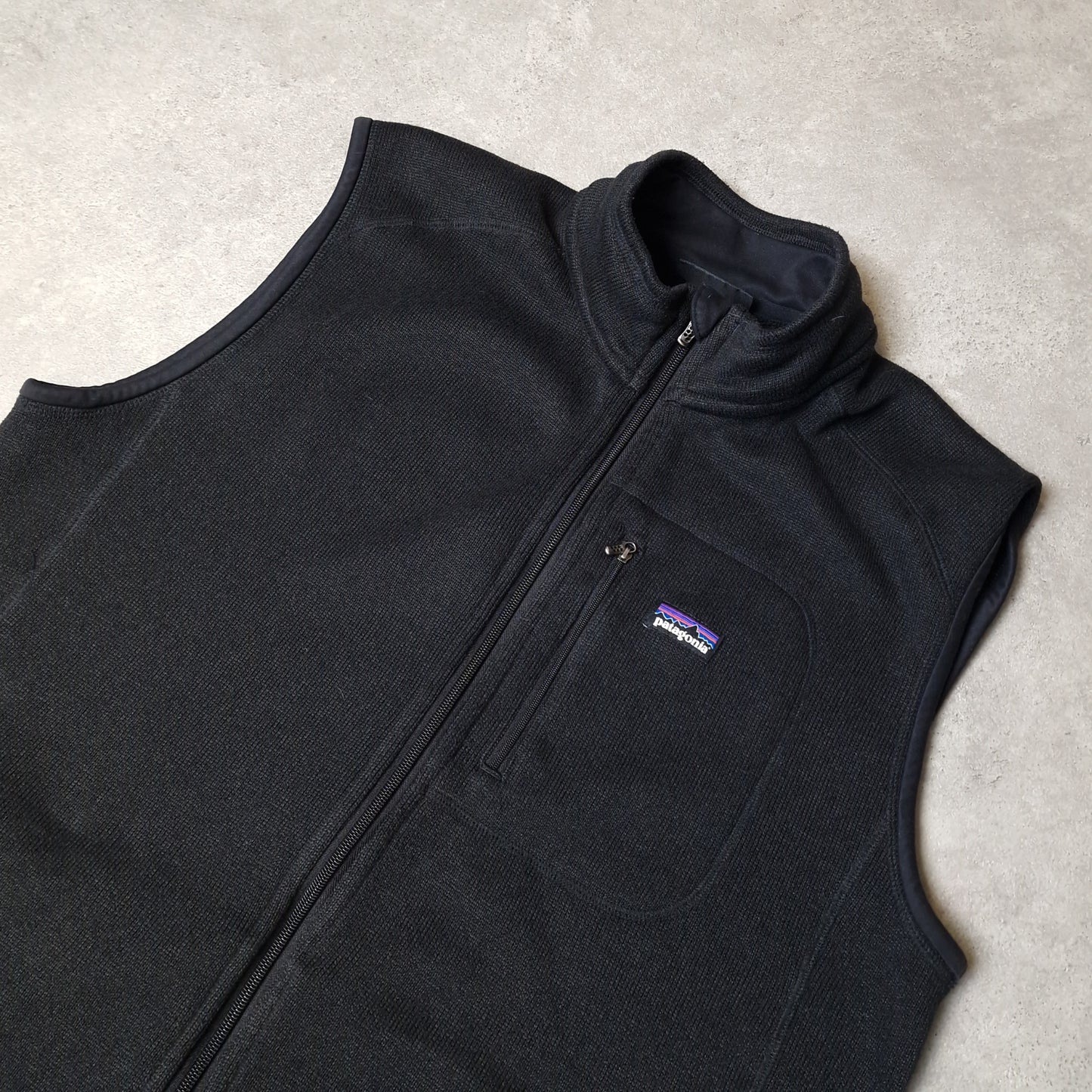 Patagonia better sweater vest in black - XL
