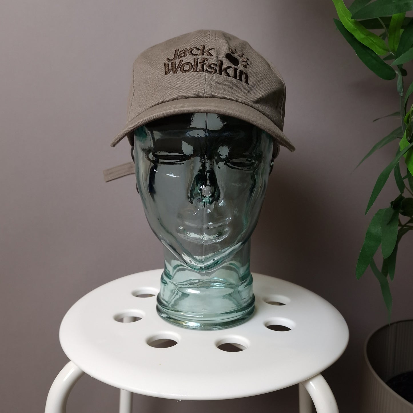 90s Jack Wolfskin cap in khaki