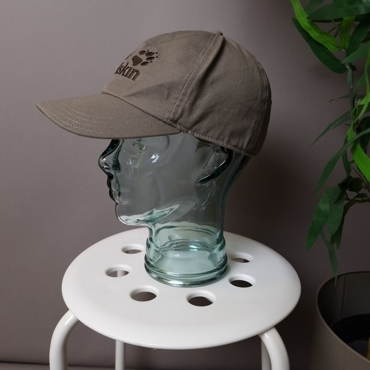90s Jack Wolfskin cap in khaki