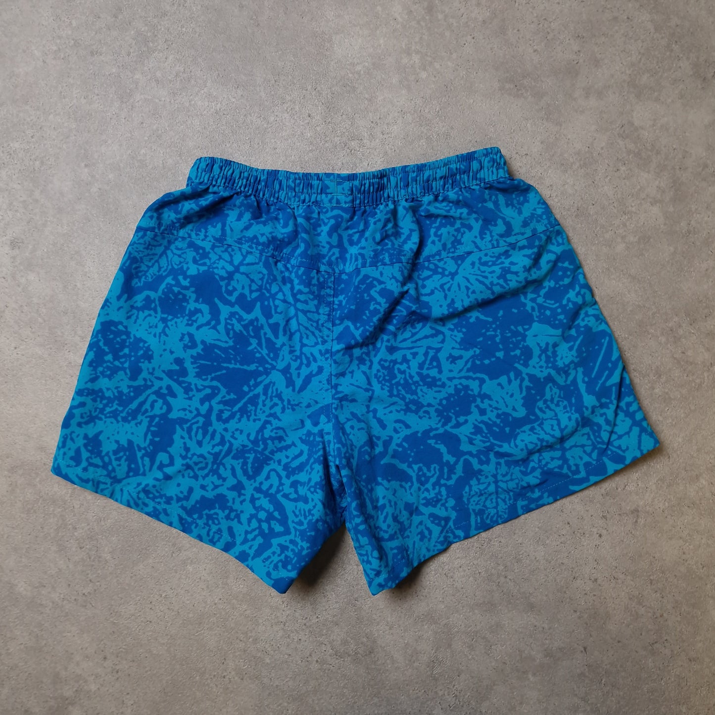 Patagonia patterned baggies in blue - XS
