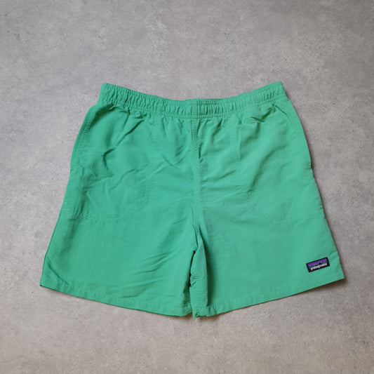 Patagonia baggies in green - small