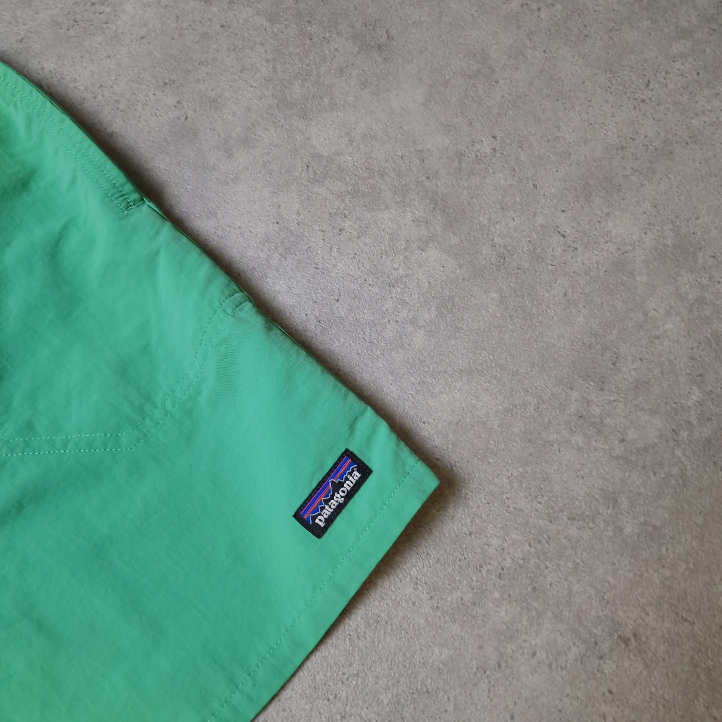 Patagonia baggies in green - small